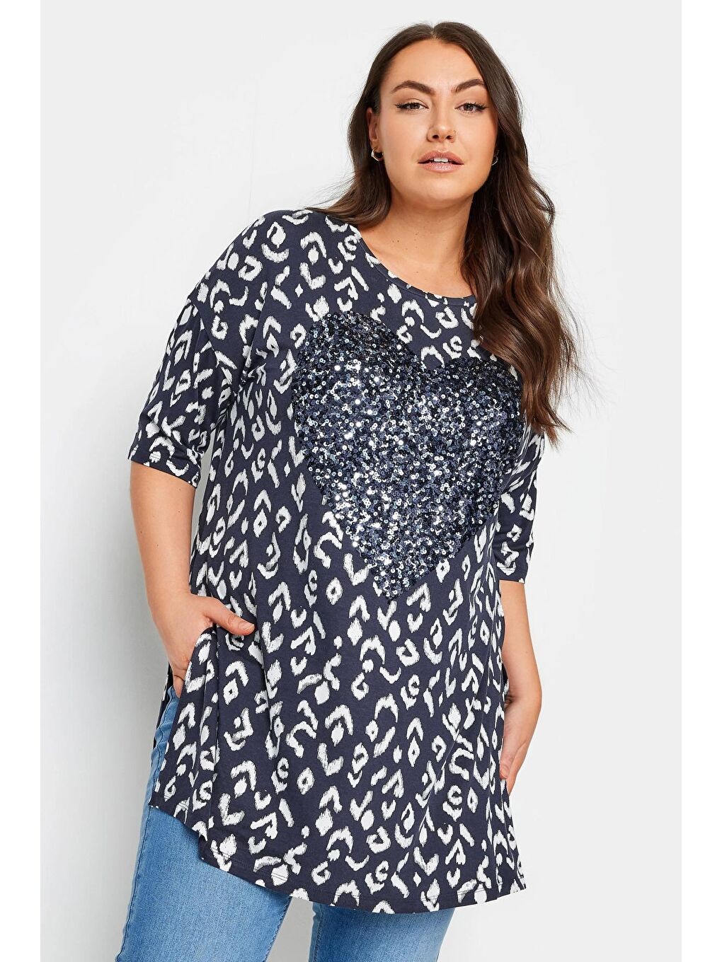 Lacivert Büyük Beden Bisiklet Yaka Payet İşlemeli Yırtmaç Detaylı Bluz