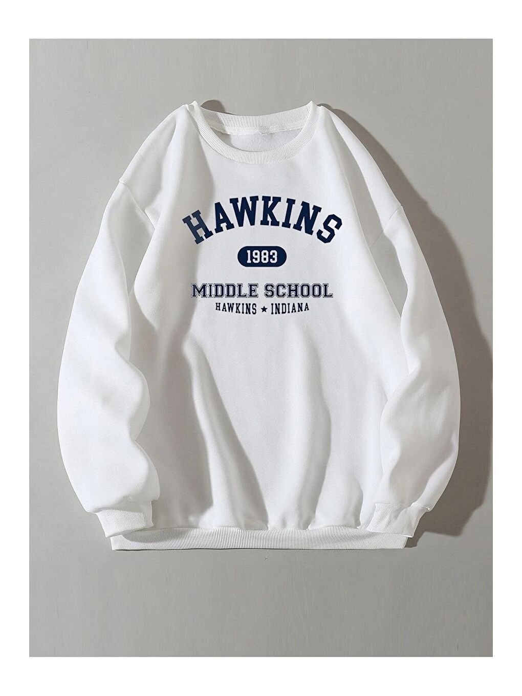 Trendseninle Kırık Beyaz Kadın BEYAZ Hawkins Baskılı Oversize Sweatshirt