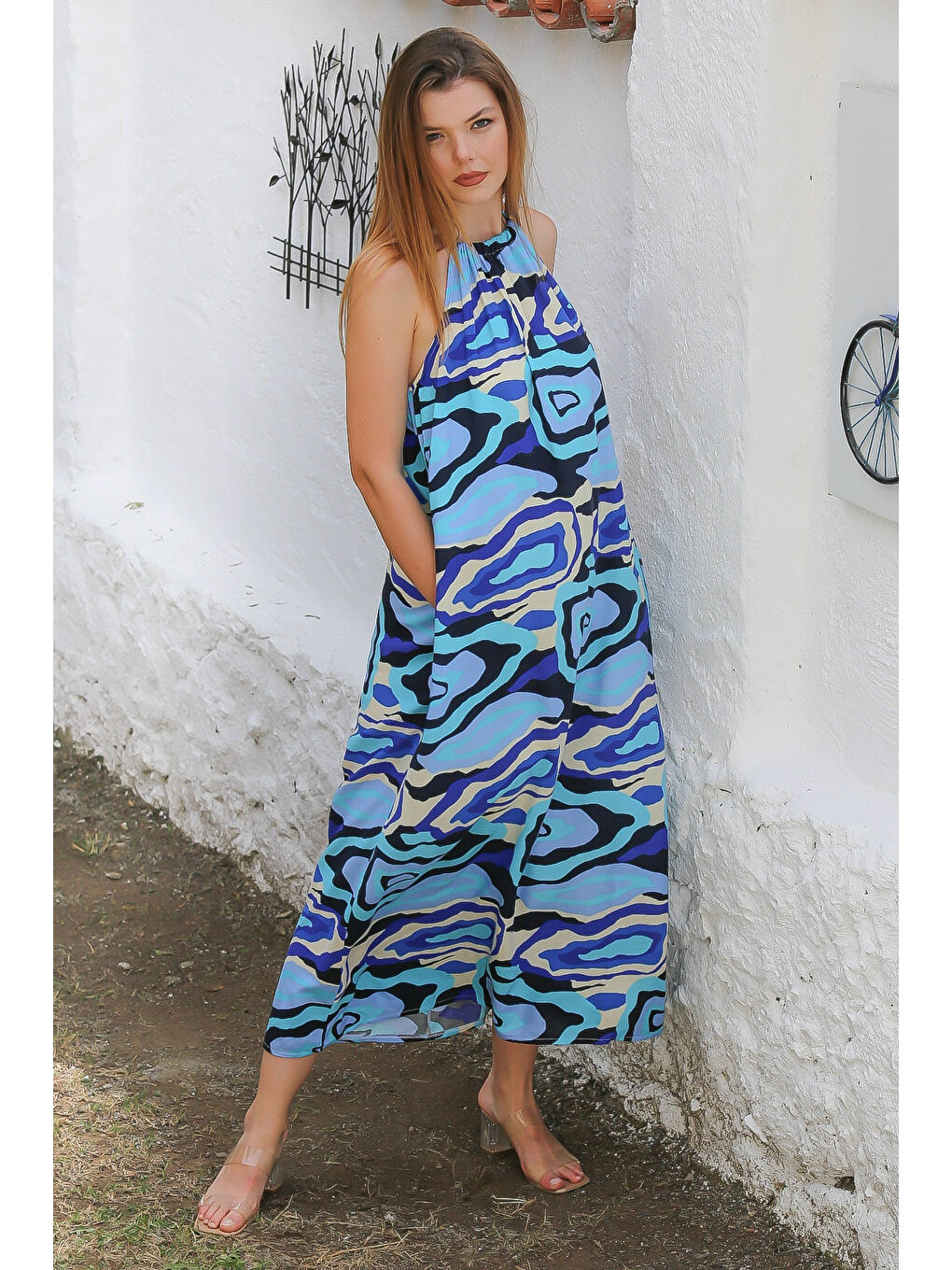 Mavi Boyundan Bağlamalı Cepli Allover Baskılı Dokuma Casual Elbise