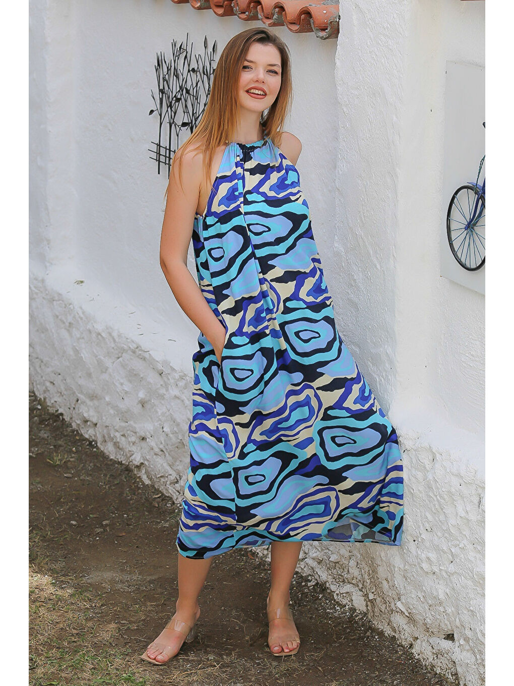 Mavi Boyundan Bağlamalı Cepli Allover Baskılı Dokuma Casual Elbise-5