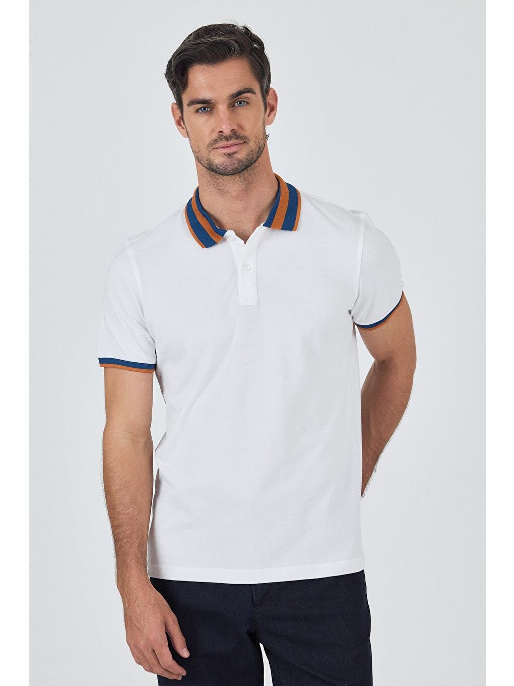 Beyaz Kısa Kol Düz Pike Polo Yaka Cepsiz Pamuk Casual Slim Fit Tişört 1011250103_600