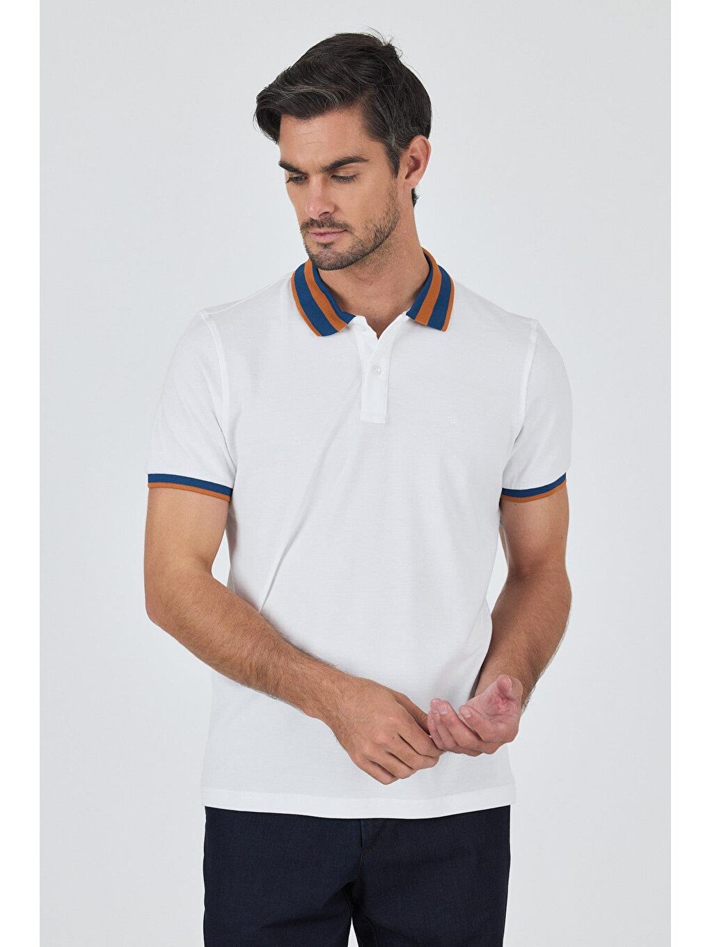 Beyaz Kısa Kol Düz Pike Polo Yaka Cepsiz Pamuk Casual Slim Fit Tişört 1011250103_600-2