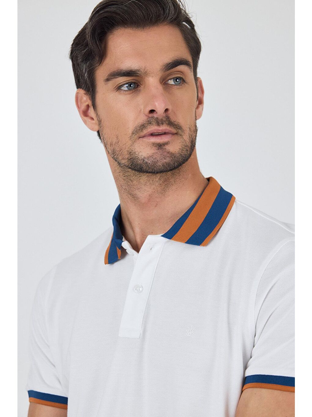Beyaz Kısa Kol Düz Pike Polo Yaka Cepsiz Pamuk Casual Slim Fit Tişört 1011250103_600-3