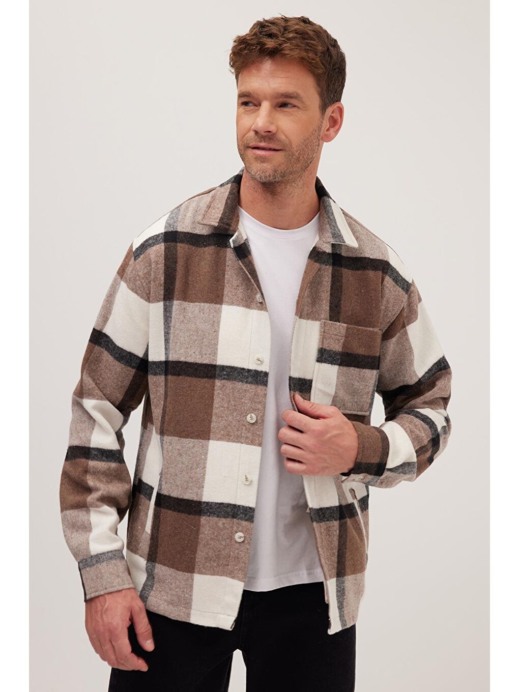 Karışık Erkek Relax Fit Rahat Kesim Spor Yaka Kareli Flotalı Cep Kışlık Gömlek-1