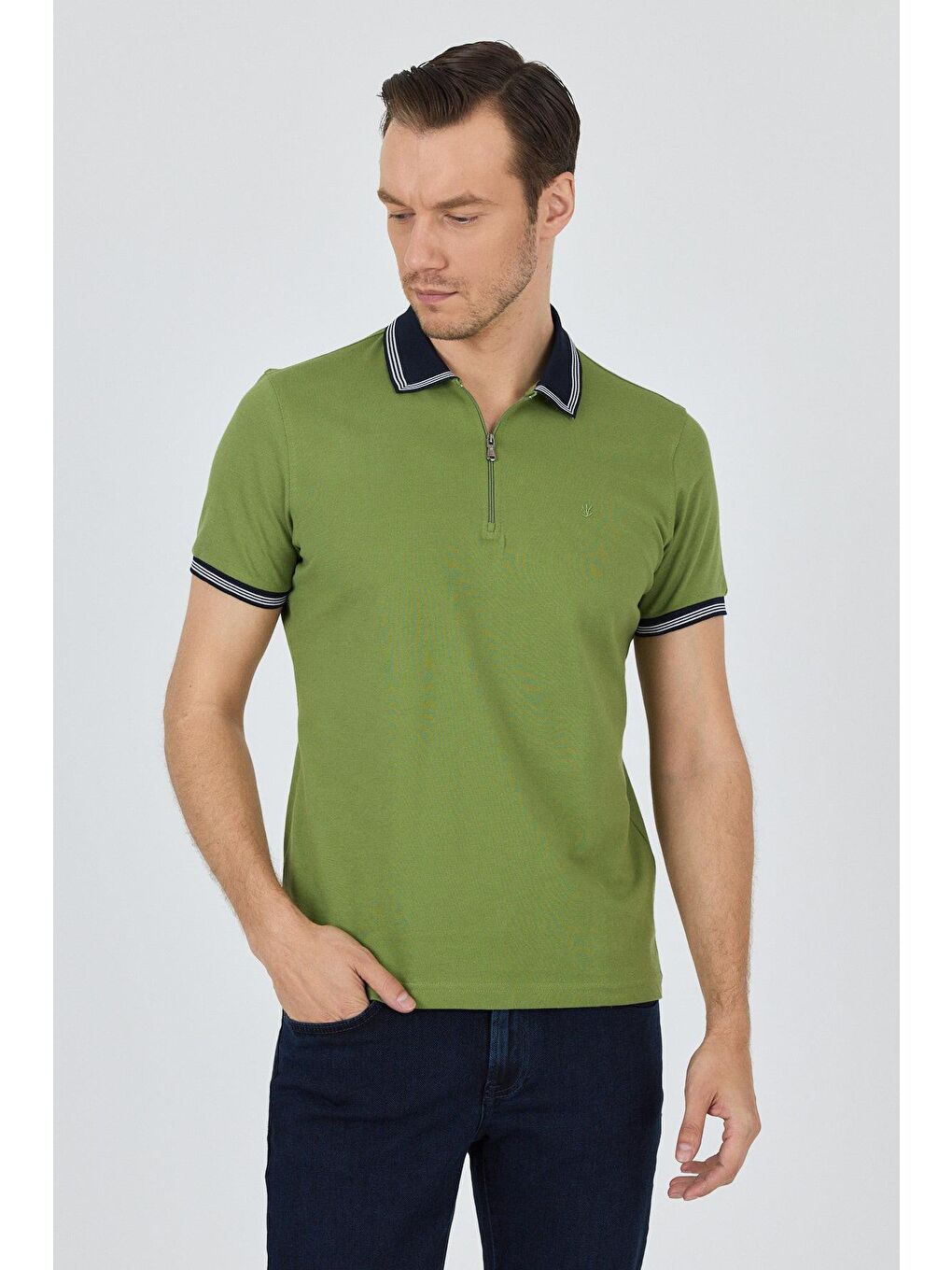 Yeşil Kısa Kol Düz Pike Polo Yaka Cepsiz %100 Pamuk Slim Fit Tişört 1011250130-1