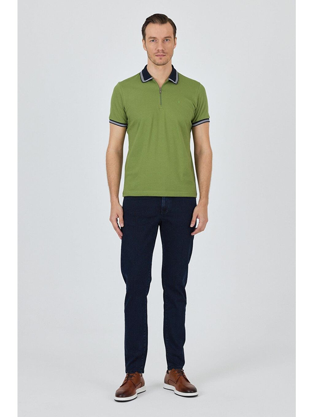 Yeşil Kısa Kol Düz Pike Polo Yaka Cepsiz %100 Pamuk Slim Fit Tişört 1011250130-3