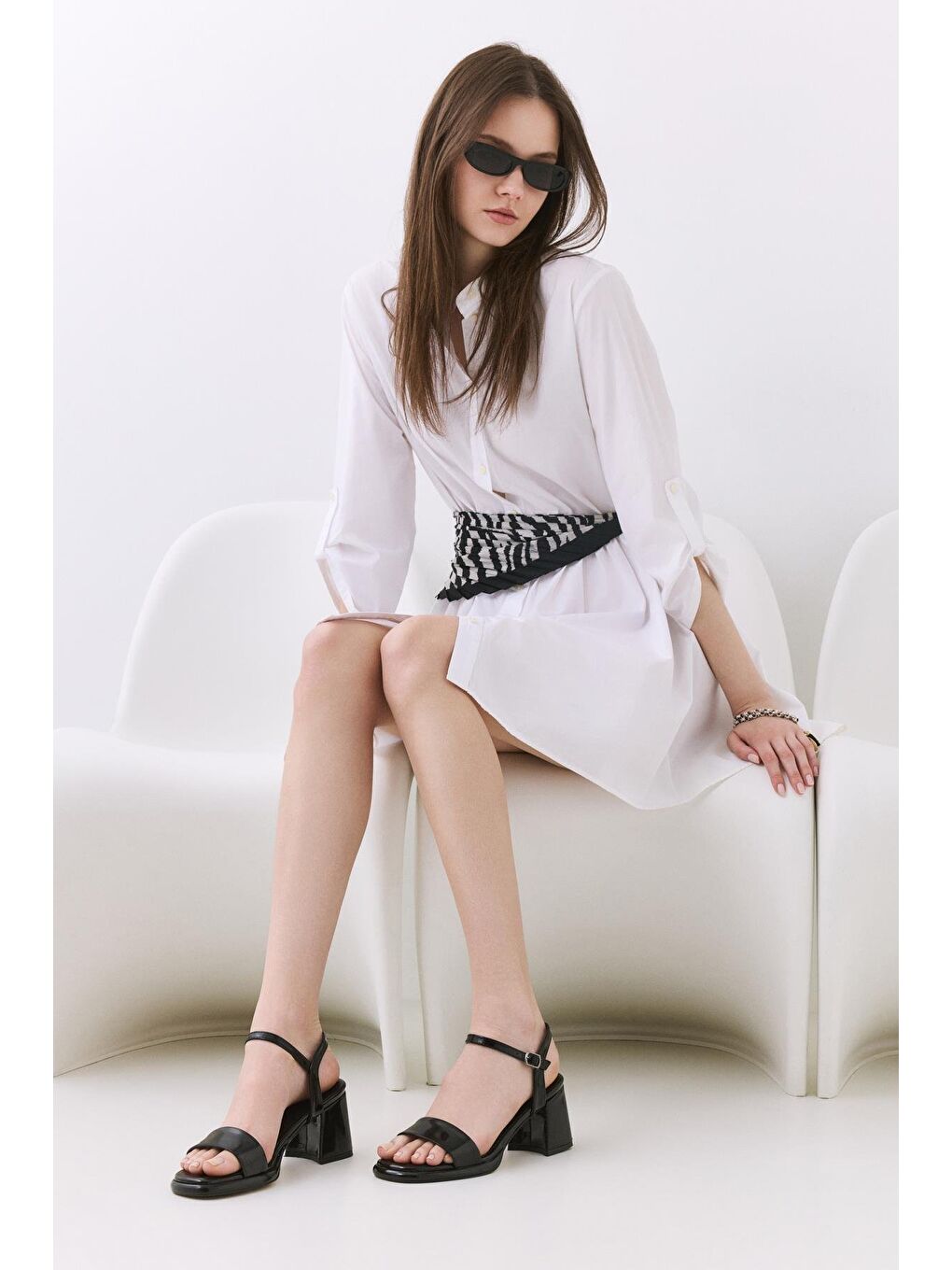 Kadın Siyah Topuklu Sandalet-3