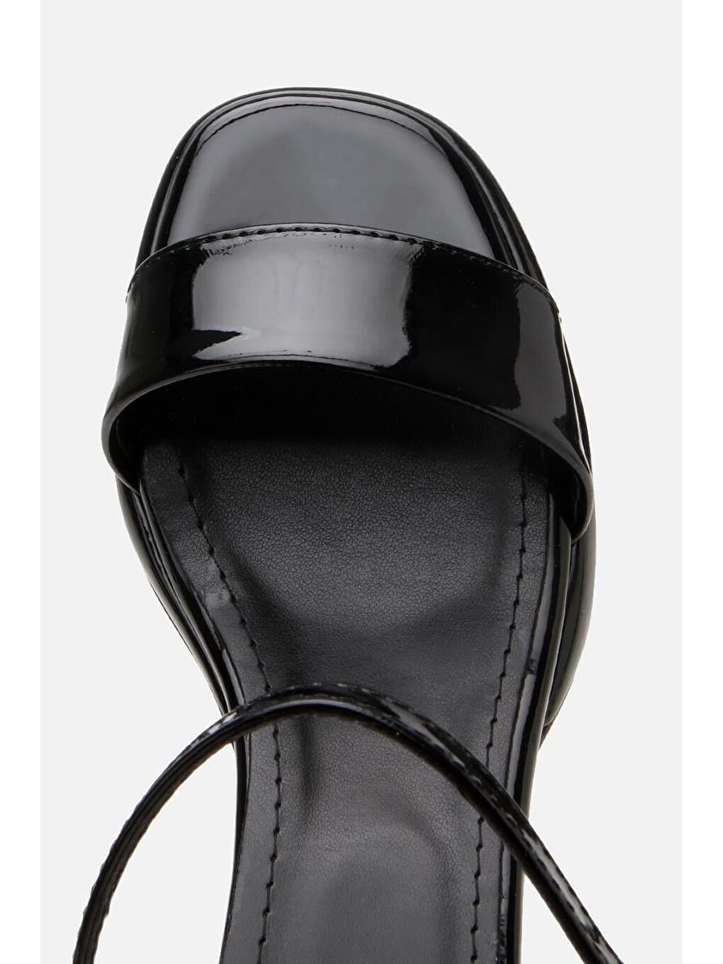 Kadın Siyah Topuklu Sandalet-5