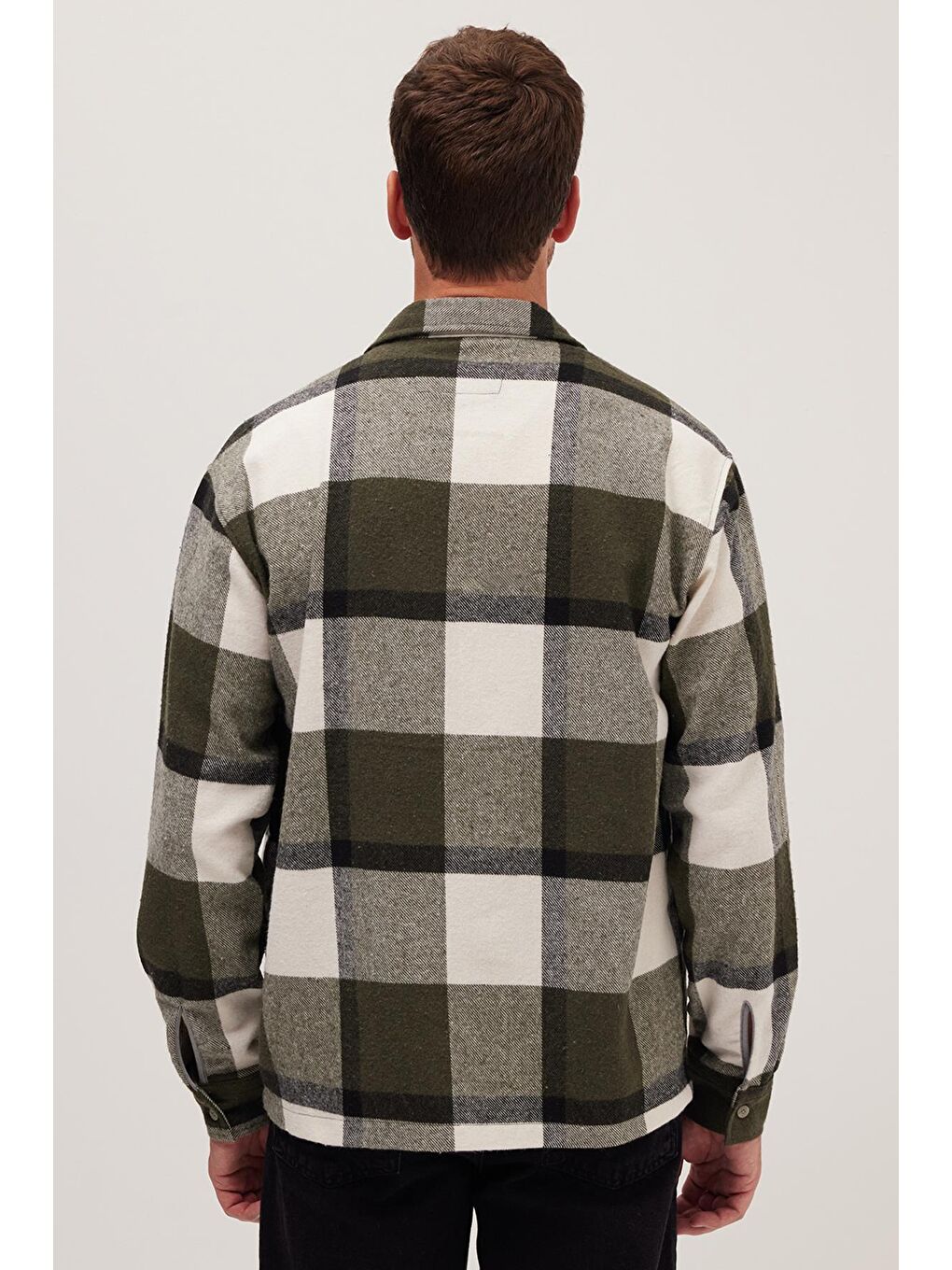 Karışık Erkek Relax Fit Rahat Kesim Spor Yaka Kareli Flotalı Cep Kışlık Gömlek-6