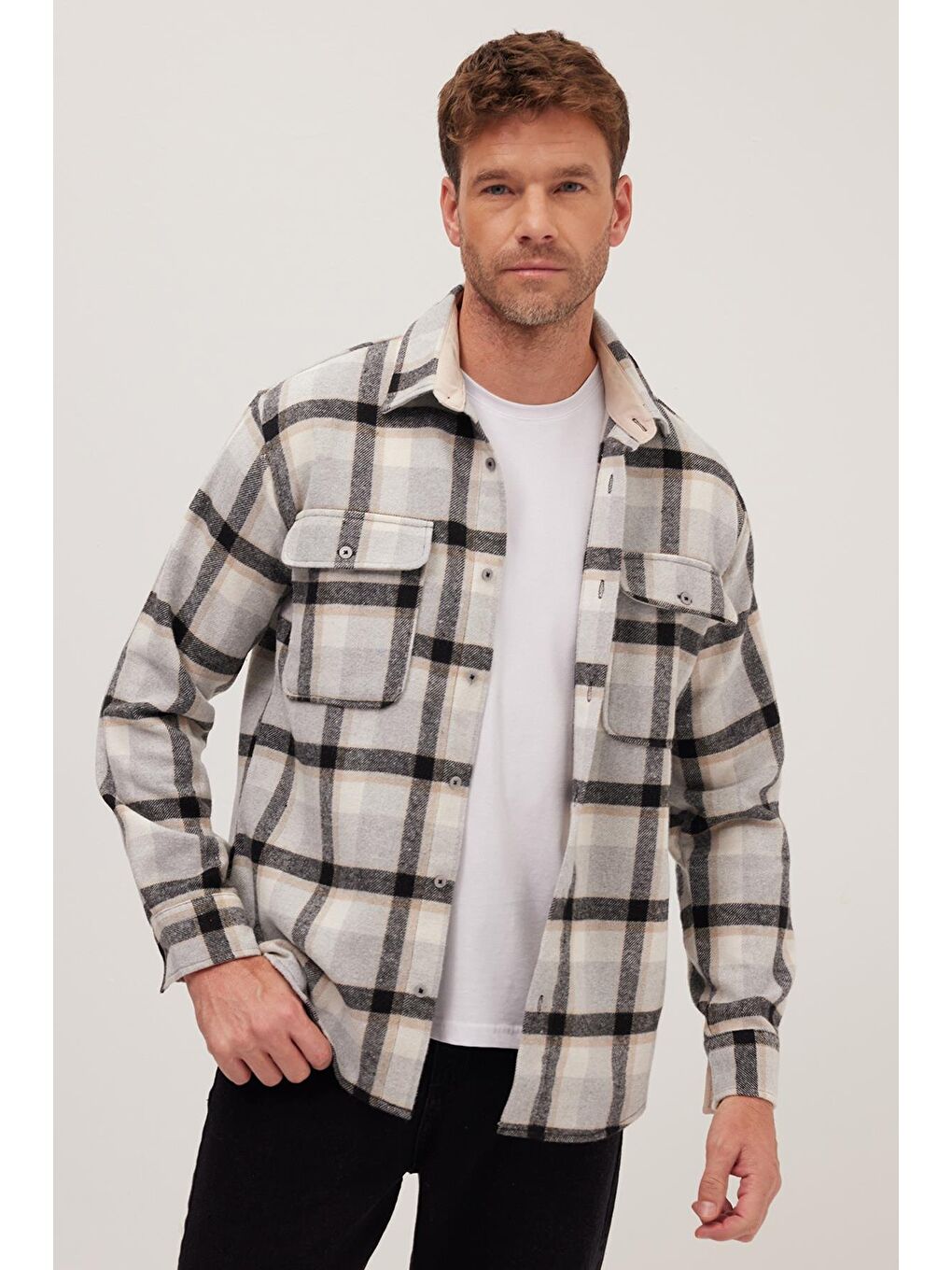 Karışık Relax Fit Rahat Kesim Çift Cep Kapaklı Kışlık Oduncu Kareli Erkek Gömlek-4