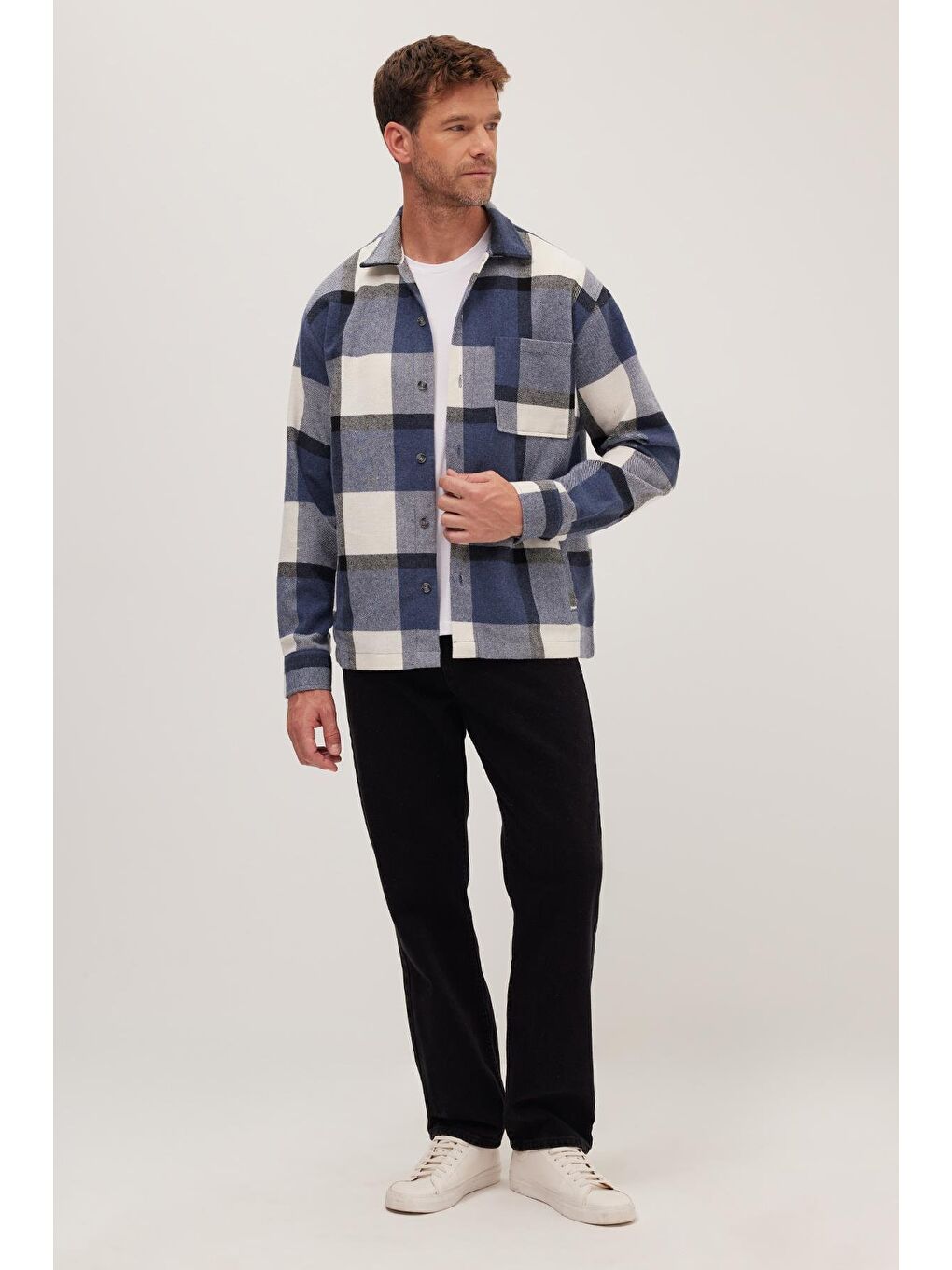 Karışık Erkek Relax Fit Rahat Kesim Spor Yaka Kareli Flotalı Cep Kışlık Gömlek-3