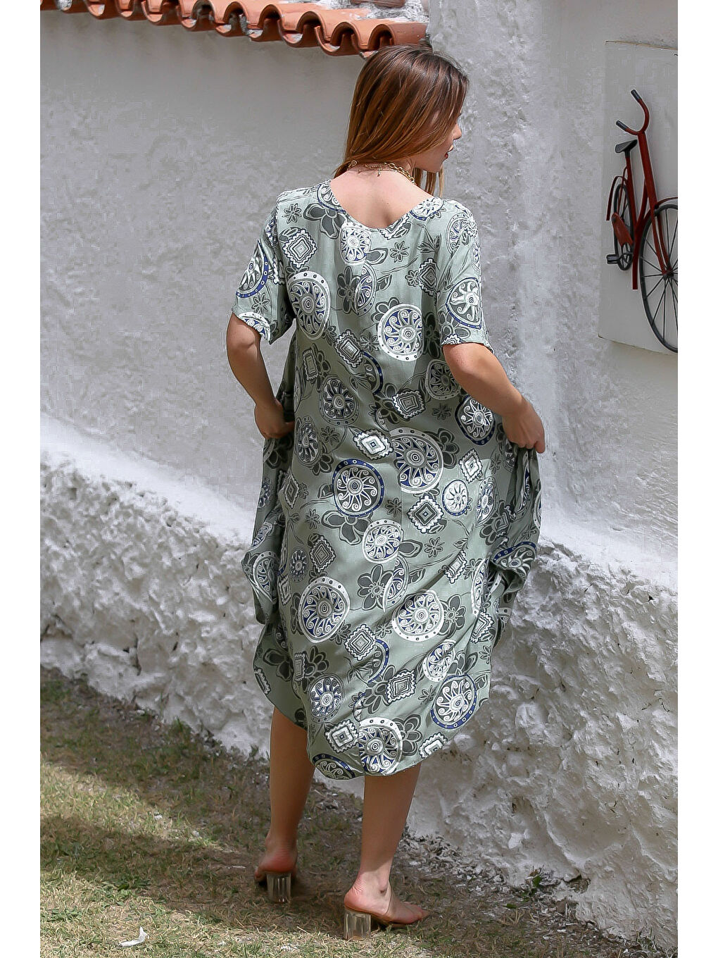 İtalyan Haki V Yaka Kısa Kol Oval Etekli Allover Baskılı Dokuma Casual Elbise-6