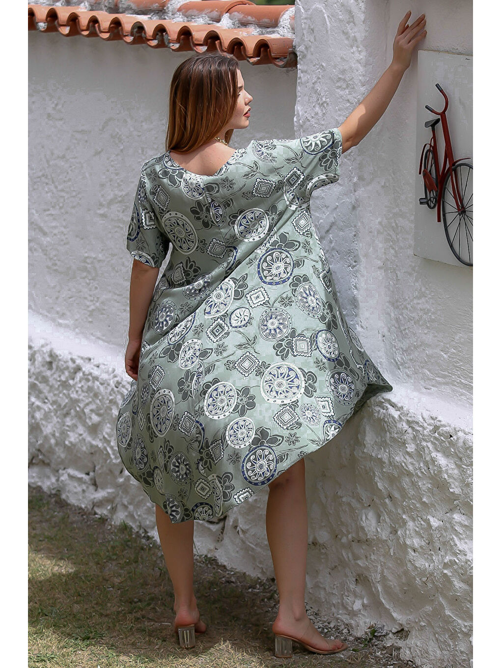 İtalyan Haki V Yaka Kısa Kol Oval Etekli Allover Baskılı Dokuma Casual Elbise-7