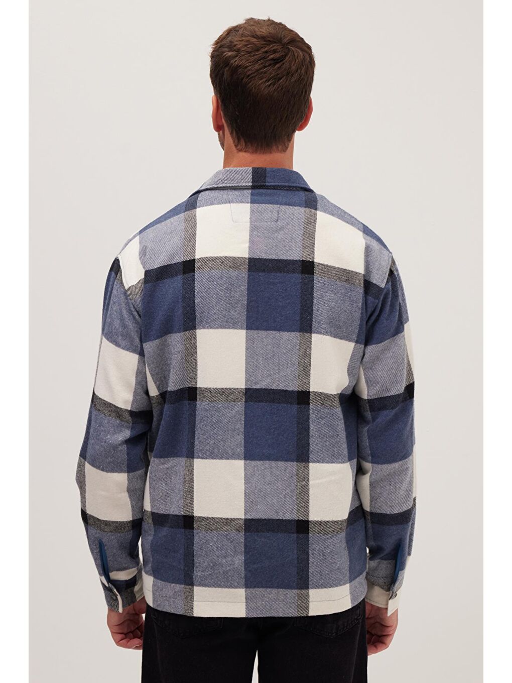 Karışık Erkek Relax Fit Rahat Kesim Spor Yaka Kareli Flotalı Cep Kışlık Gömlek-6