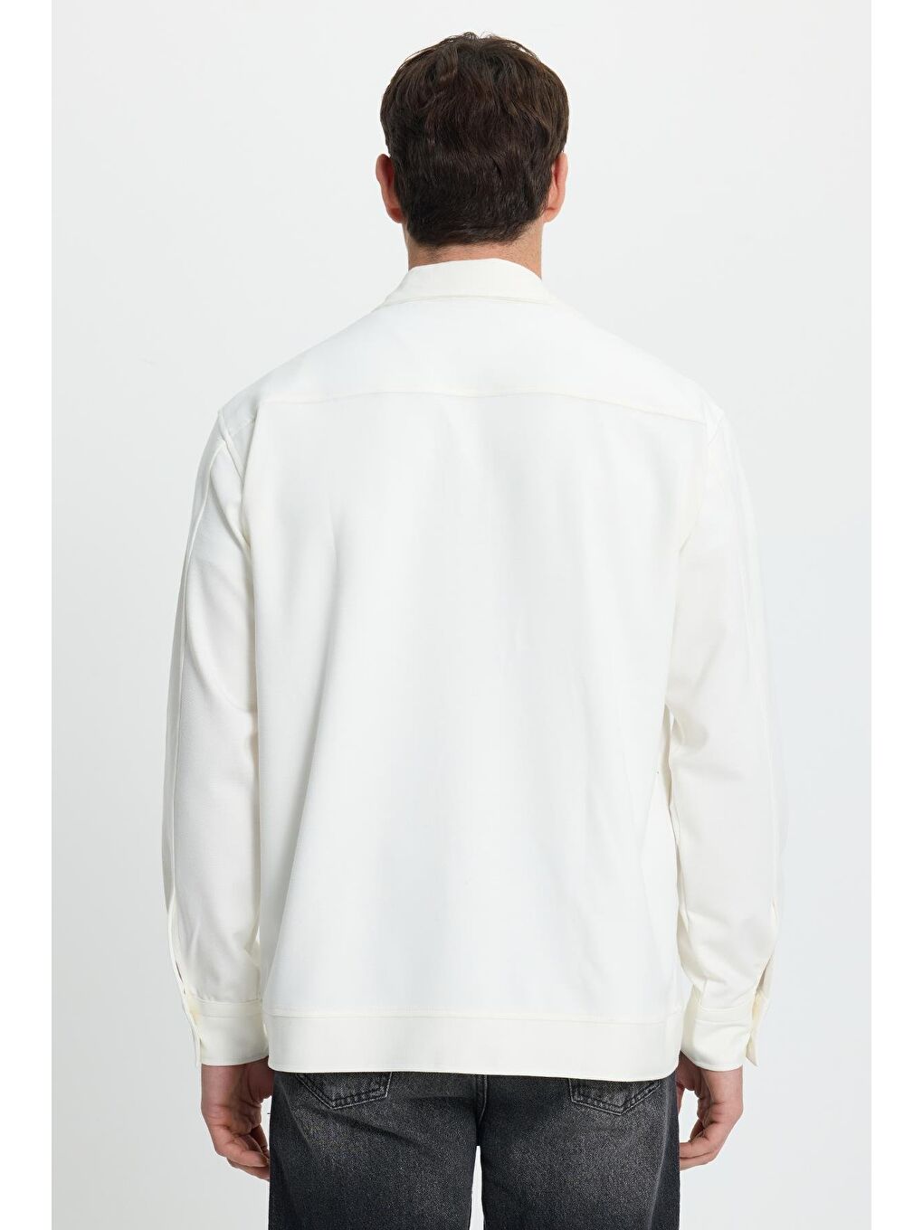 Erkek Relax Fit Rahat Kesim Düğmeli Yandan Cepli Örme Beyaz Ceket Gömlek-7