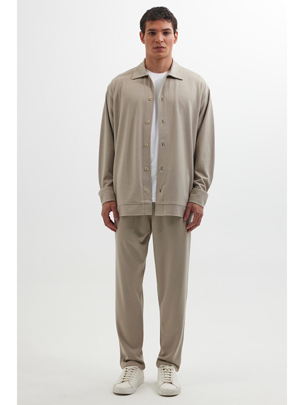 Erkek Relax Fit Rahat Kesim Düğmeli Yandan Cepli Örme Bej Ceket Gömlek-1