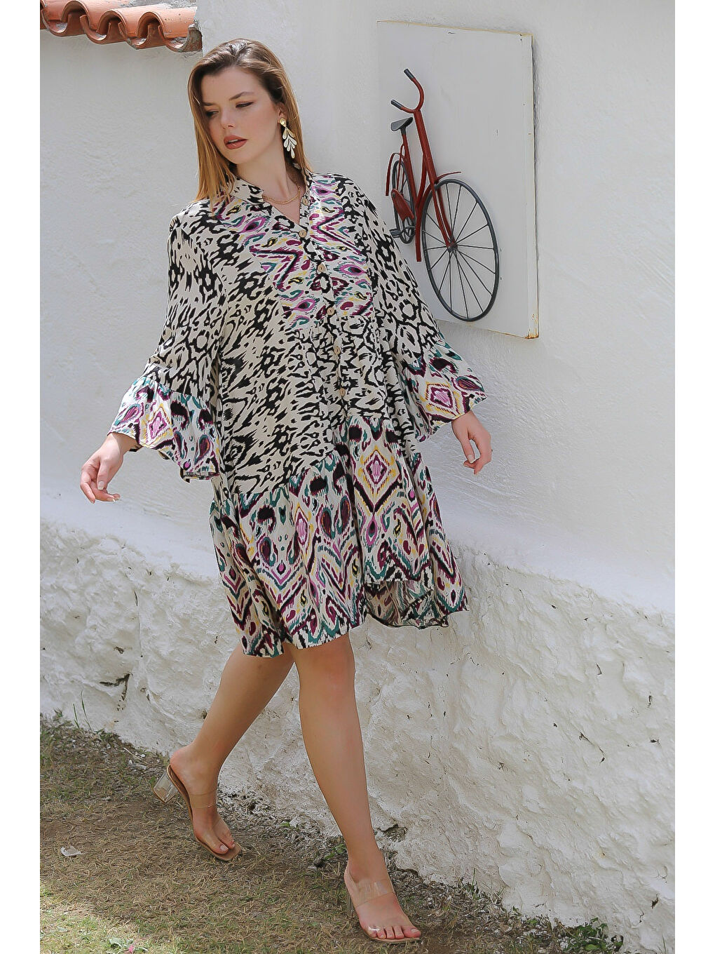 Bej Hakim Yaka 3/4 Kol Düğmeli Kol Ve Etek Ucu Fırfırlı Allover Baskılı Dokuma Casual Elbise-1