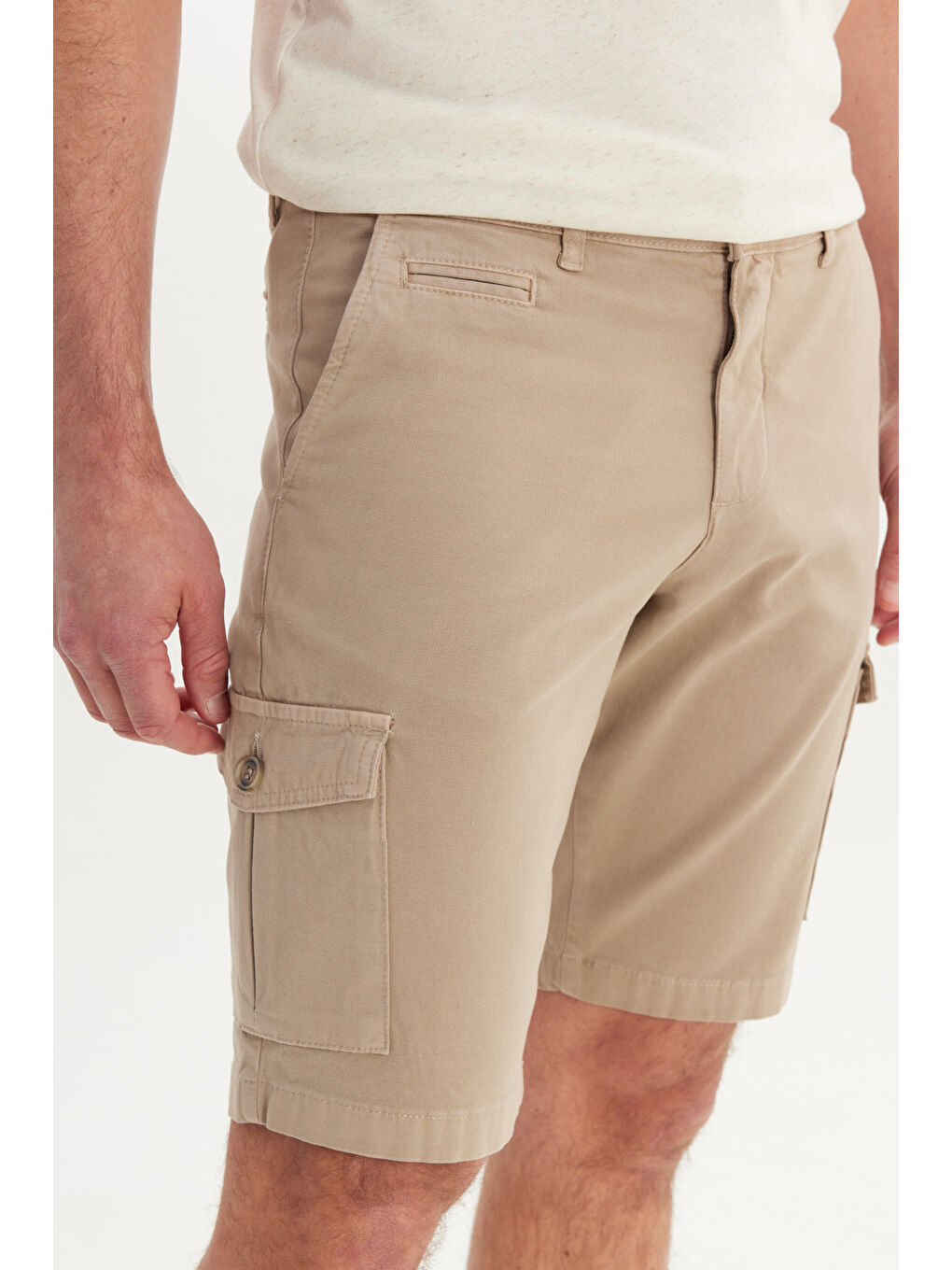 Bej Erkek Vizon Slim Fit Dar Kesim Pamuklu Esnek Yan Cepli Şort-3