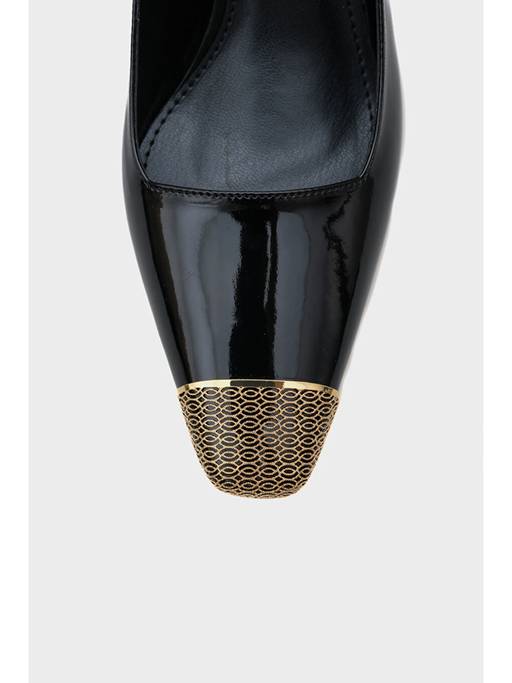 Siyah Samantha Arkası Açık Küt Burun Aksesuarlı Orta Topuklu Kadın Ayakkabı-2