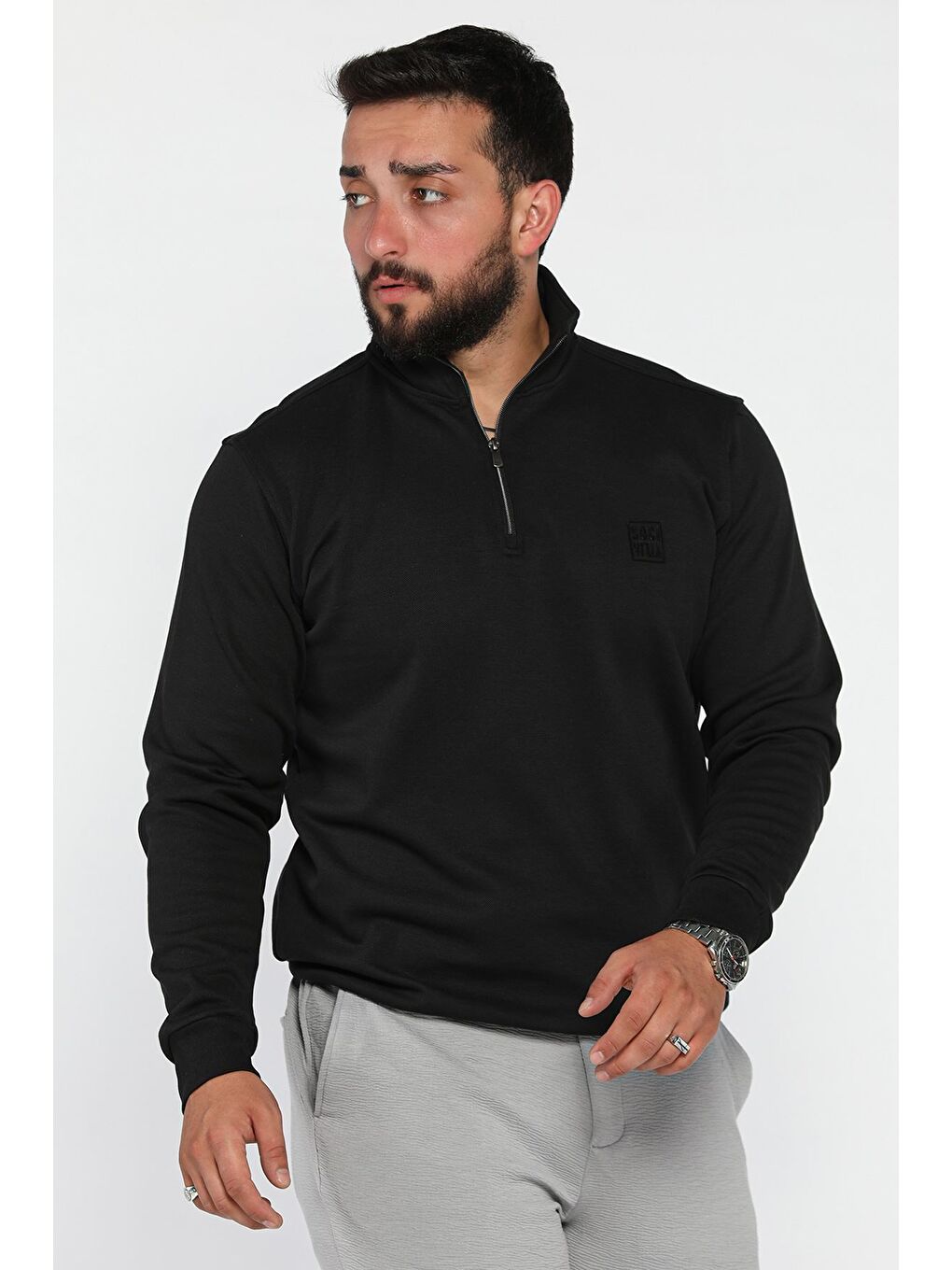Siyah Erkek Dik Yaka Yarım Fermuarlı Amblem Detaylı Sweatshirt-1