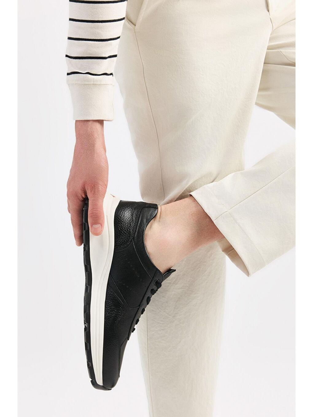 Erkek Deri Siyah Spor Ayakkabı-1