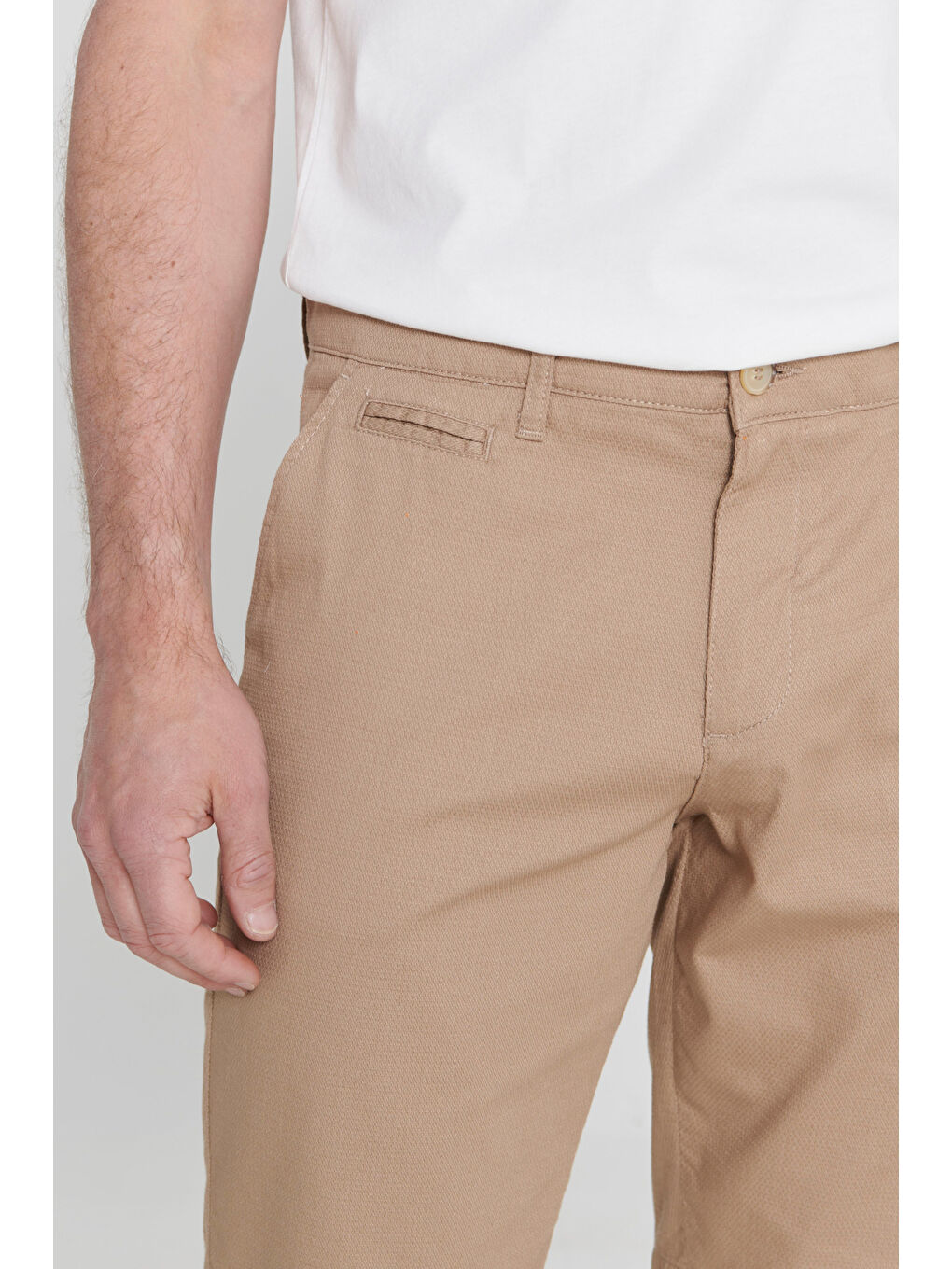 Bej Erkek Vizon Slim Fit Dar Kesim Pamuklu Yan Cepli Armürlü Şort-4