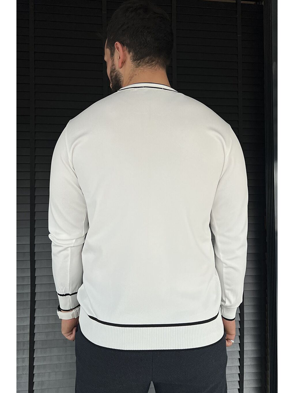 Beyaz Bisiklet Yaka Çizgili Erkek Triko Kazak-3