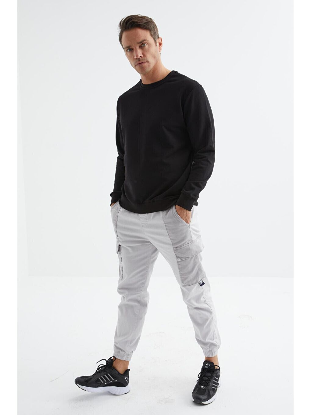 TOMMYLIFE Siyah Basic Bisiklet Yaka Rahat Form Erkek Sweatshirt - 88053 - 3