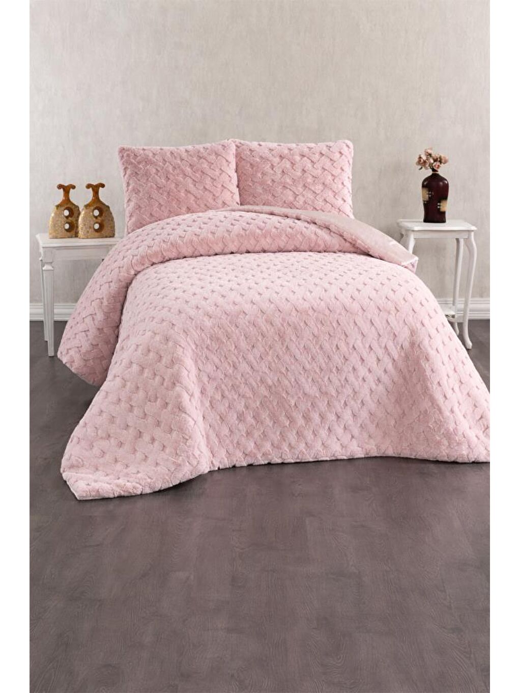Pembe Viyana Tavşan Tüyü Çift Kişilik Yatak Örtüsü 220x240 Pudra
