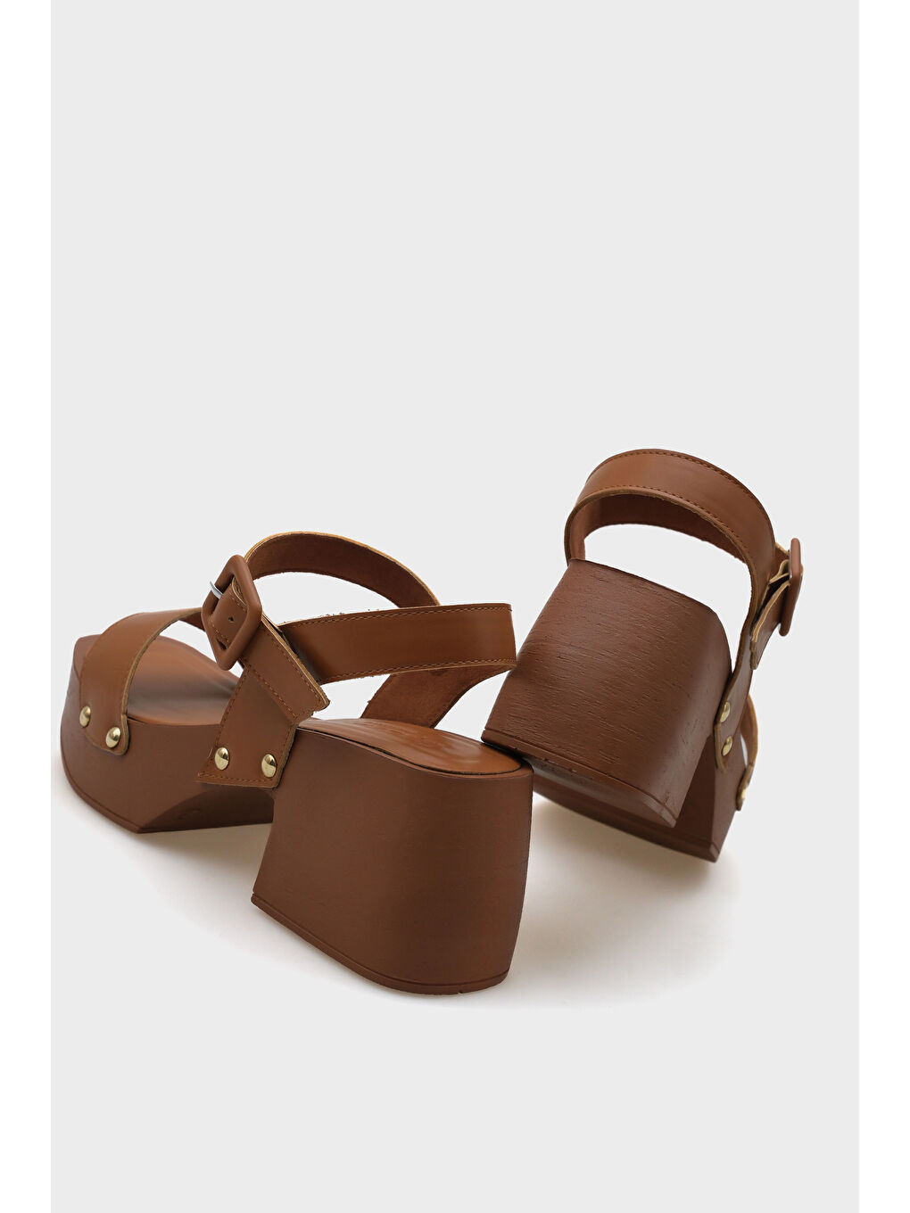Kahverengi Dulce Küt Burunlu Tek Bant Platform Topuklu Kadın Sandalet-5