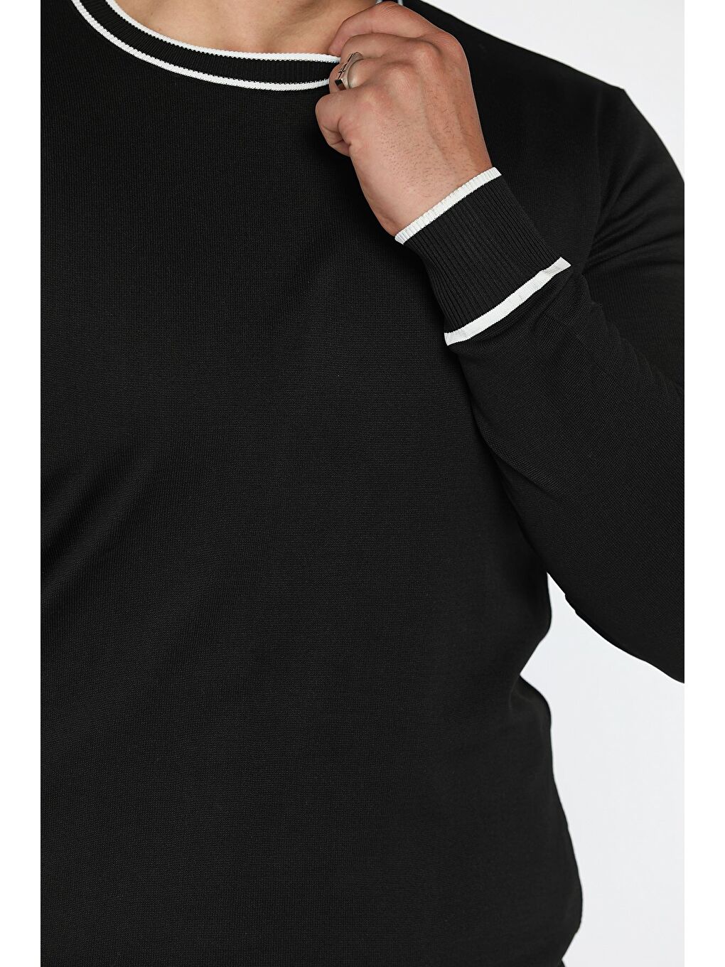 Siyah Bisiklet Yaka Çizgili Erkek Triko Kazak-3