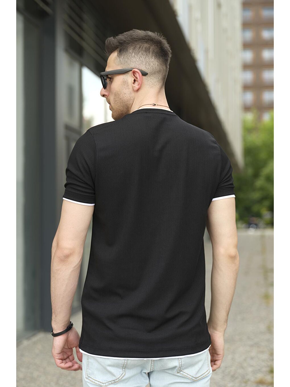 Siyah Koben Parça Kumaş Detaylı Erkek Slim Fit Tişört-3