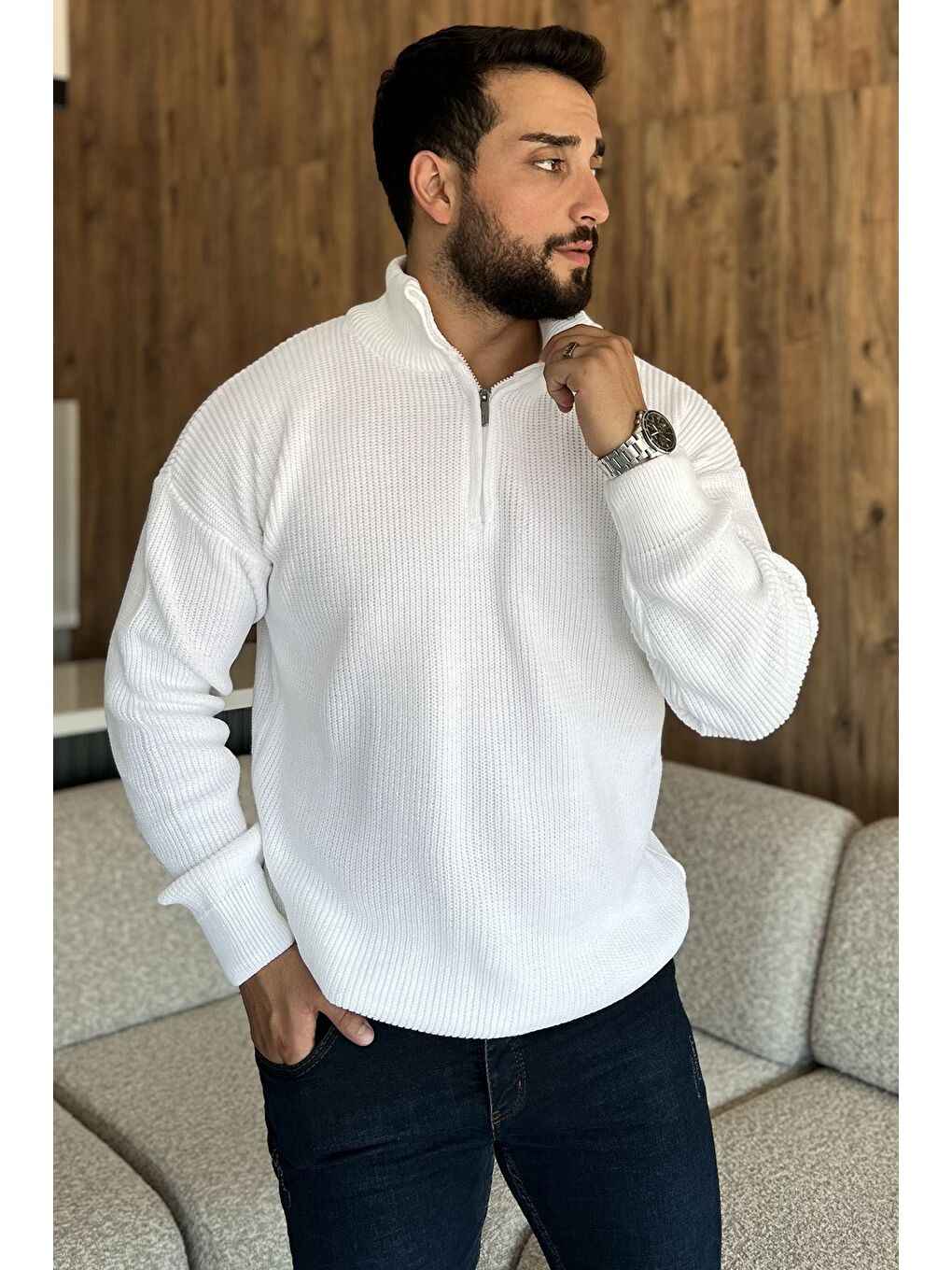 Beyaz Dik Yaka Yarım Fermuarlı Erkek Triko Kazak-2