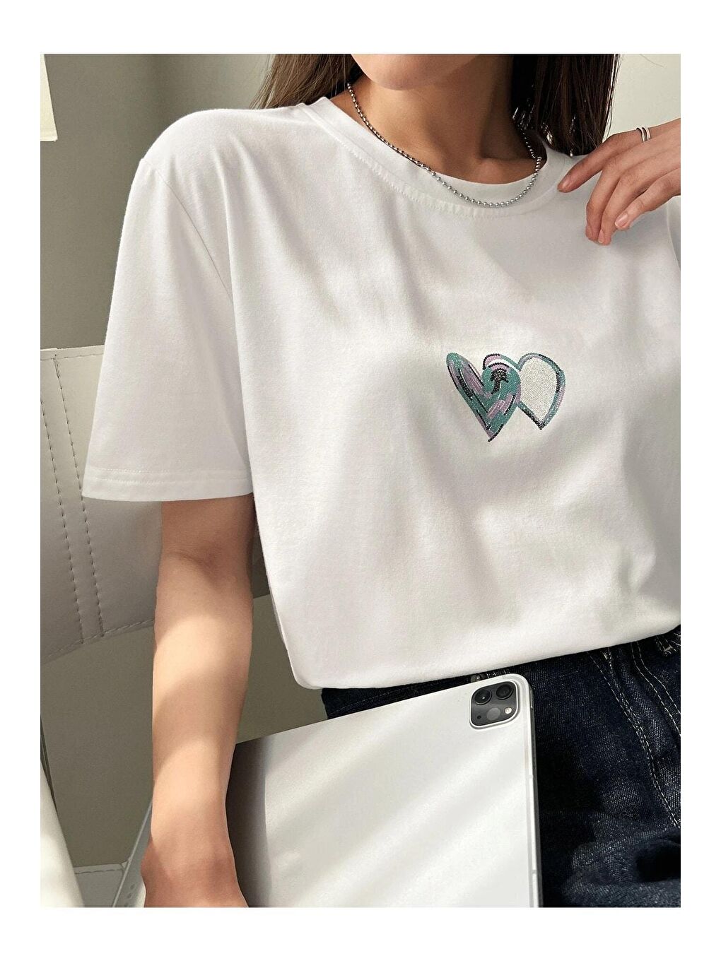 Trendseninle Kırık Beyaz Kadın Beyaz Çift Heart Baskılı Oversize Tişört