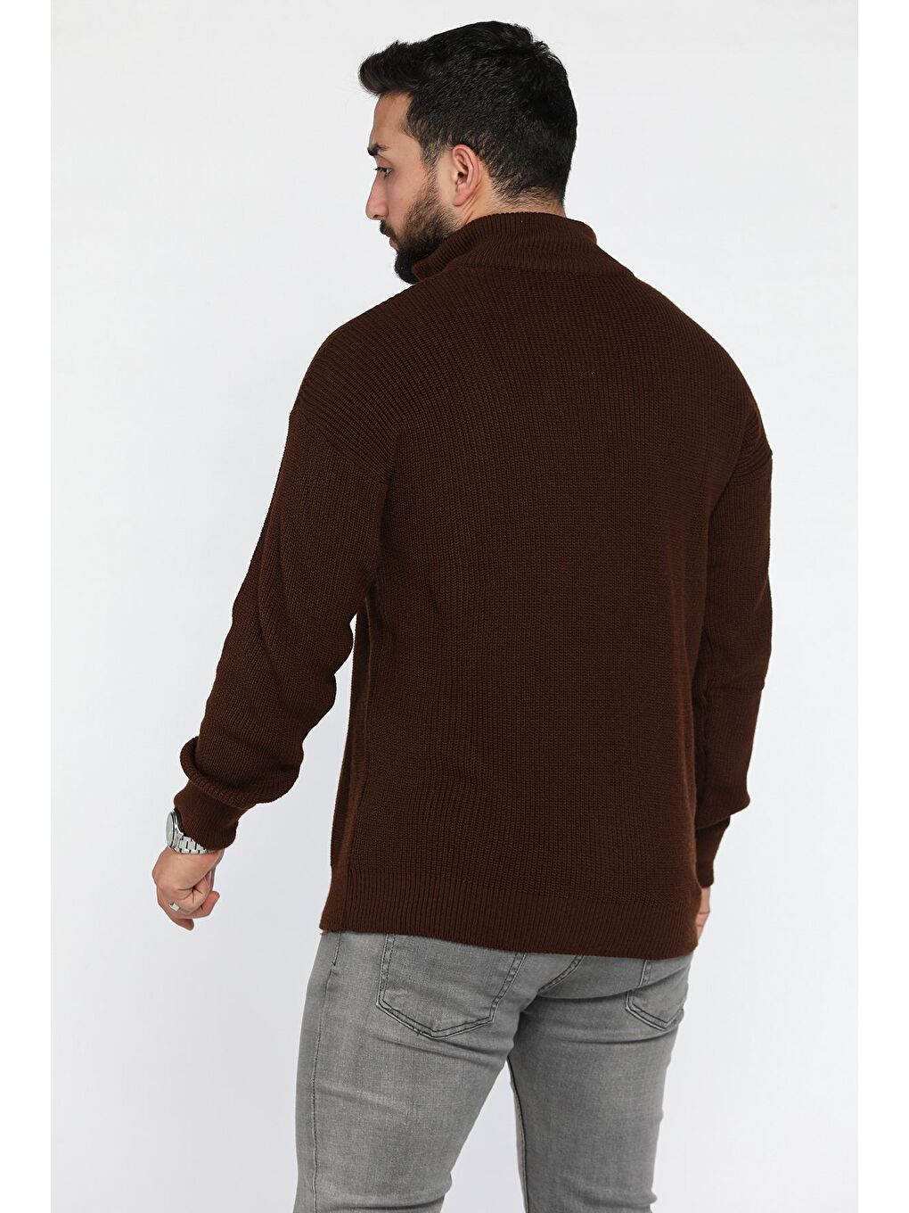 Kahverengi Dik Yaka Yarım Fermuarlı Erkek Triko Kazak-2