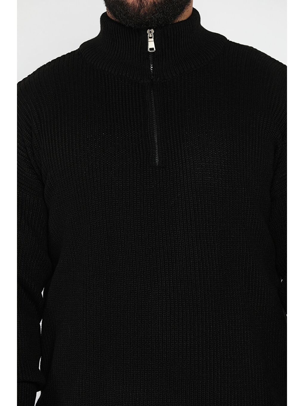 Siyah Dik Yaka Yarım Fermuarlı Erkek Triko Kazak-3