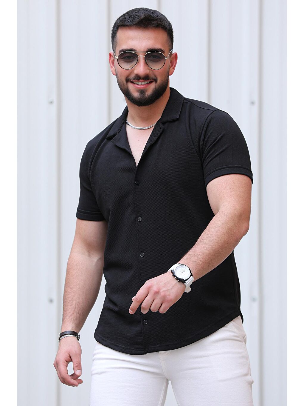 Siyah Kendinden Çizgi Desenli Yarım Kol Erkek Gömlek