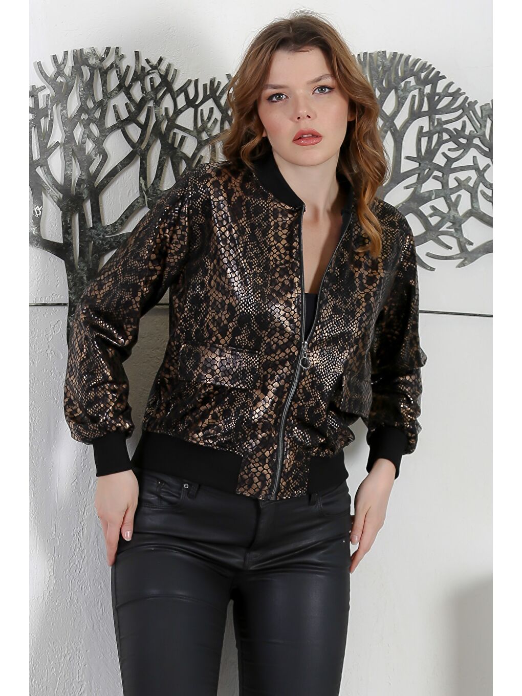 Siyah-Kahverengi Bomber Yaka Manşetli Kollu Leopar Desenli Fermuarlı Çift Cepli Örme Ceket 59 52-1