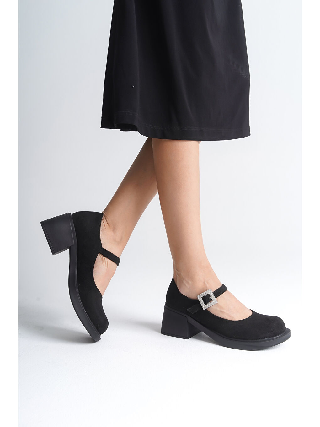 Siyah Taşlı Tokalı Kadın Ayakkabı-1