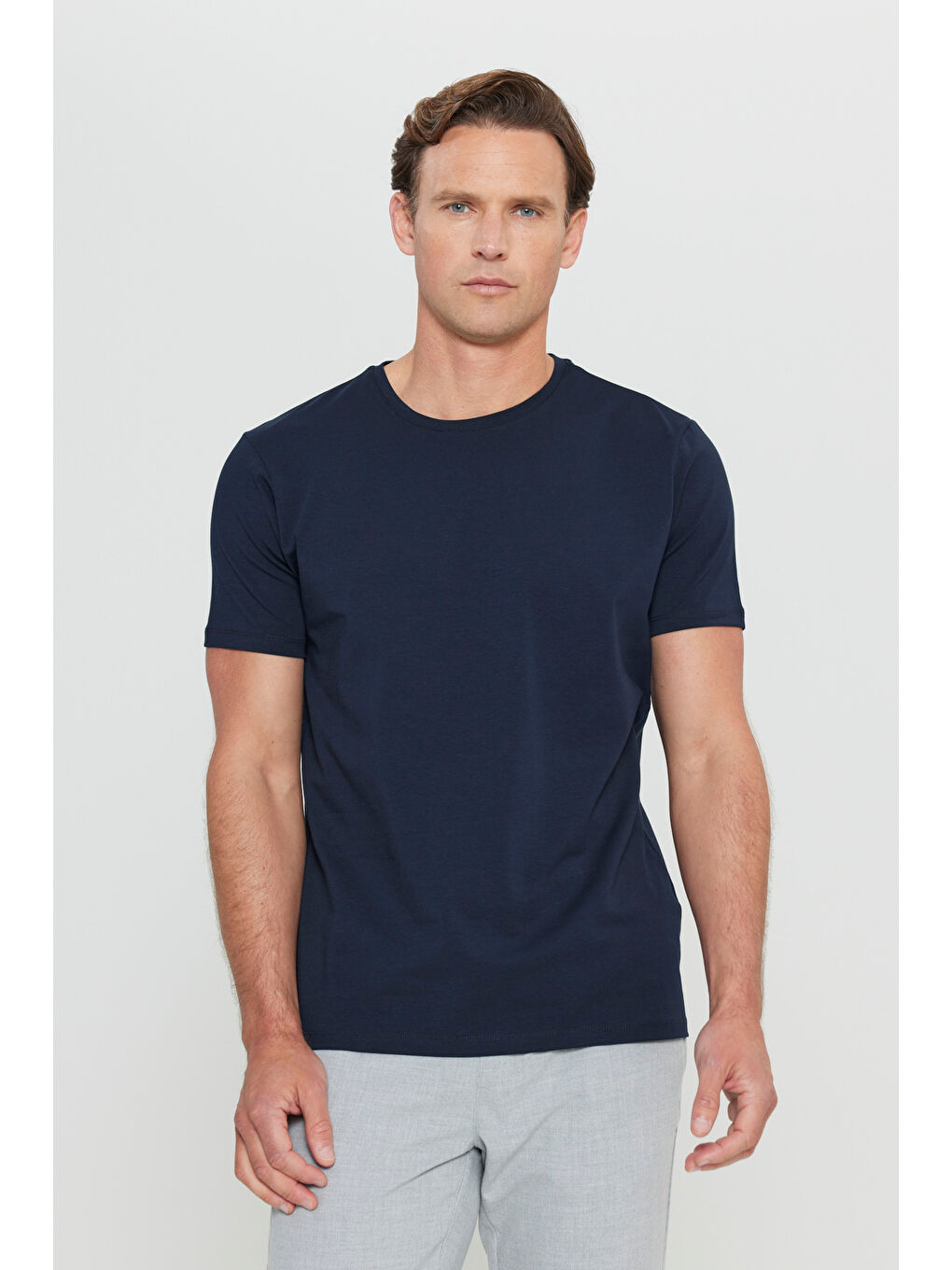 Erkek Lacivert 360 Derece Her Yöne Esneyen Slim Fit Bisiklet Yaka Tişört-2