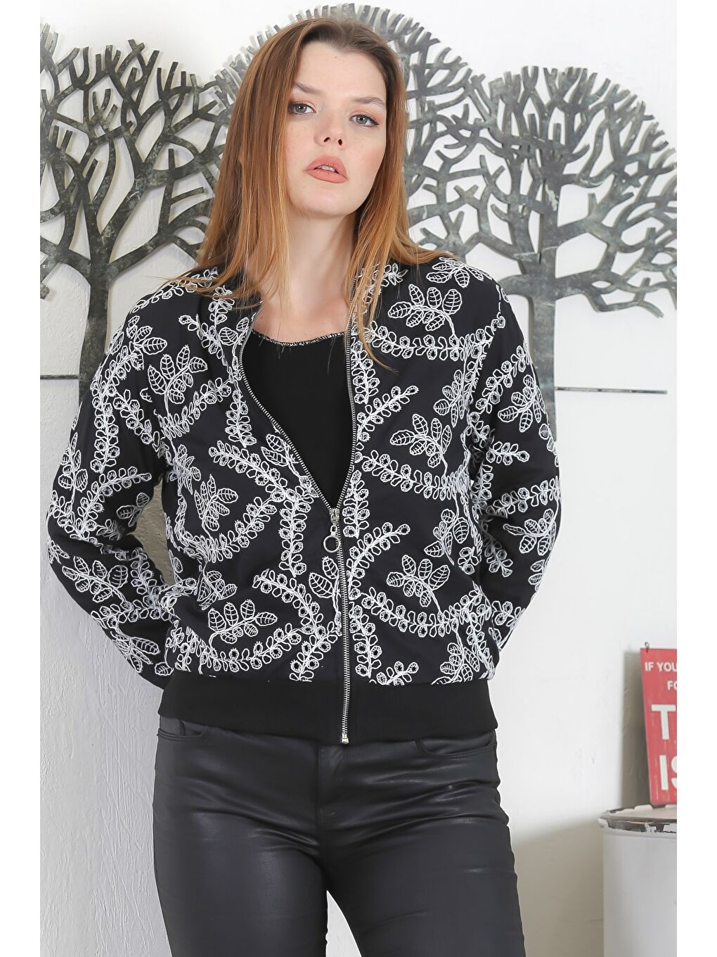 Chiccy Siyah-Gri Bomber Yaka Manşetli Kollu Fermuarlı Astarlı Nakışlı Casual Dokuma Bomber Ceket-1