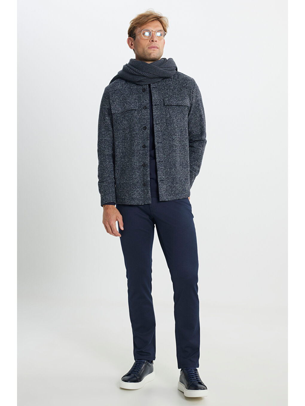 Erkek Lacivert-Gri Yünlü Comfort Fit Rahat Kesim Gömlek Yaka Ekose Desenli Çift Kapak Cepli Ceket-1