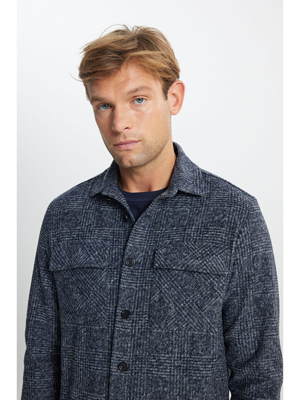 Erkek Lacivert-Gri Yünlü Comfort Fit Rahat Kesim Gömlek Yaka Ekose Desenli Çift Kapak Cepli Ceket-4