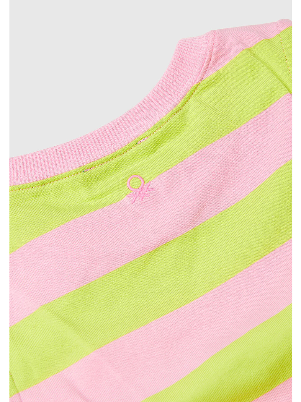 United Colors Of Benetton Pembe-Yeşil Kız Çocuk Pembe-Yeşil Logo İşlemeli Renk Bloklu Beli Halter Yaka Atlet - 1