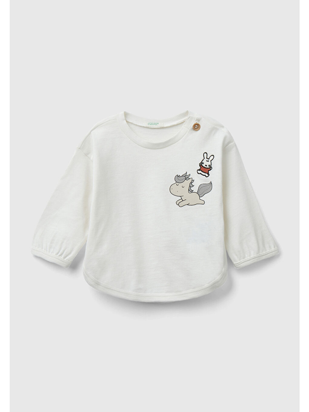 Ekru Bebek Krem Grafik Basklı Logo Detaylı Omzu Çıtçıtlı Uzun Kollu Tişört