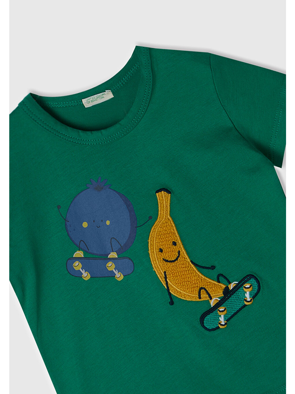 United Colors Of Benetton Bebek Yeşil Önü Grafik Basklı Dekoratif Dikişli Omzu Çıtçıtlı T-Shirt - 1