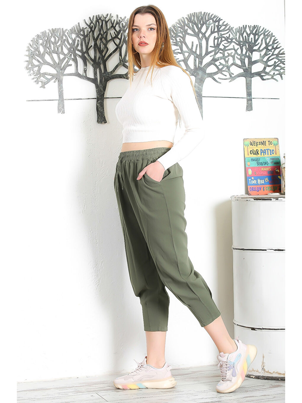 Haki Çift Cepli Lastikli Ve Bağlamalı Bel Kısa Paça Casual Pamuk Dokuma Pantolon-2