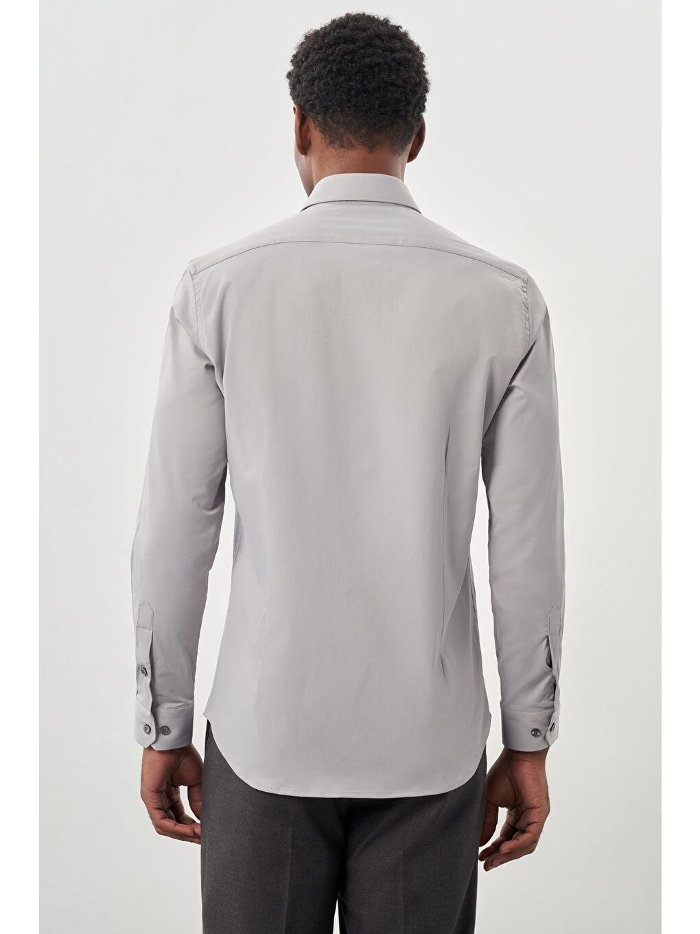 Gri Uzun Kollu Sert Yaka Cepsiz Pamuklu Elastanlı Klasik Slim Fit Dar Kesim Gömlek 1004245234-4