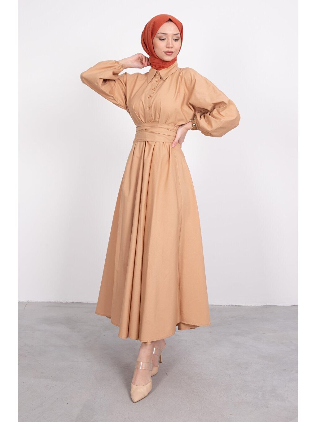 Bej Gömlek Yaka Düğmeli Kloş Tesettür Kadın Elbise-1