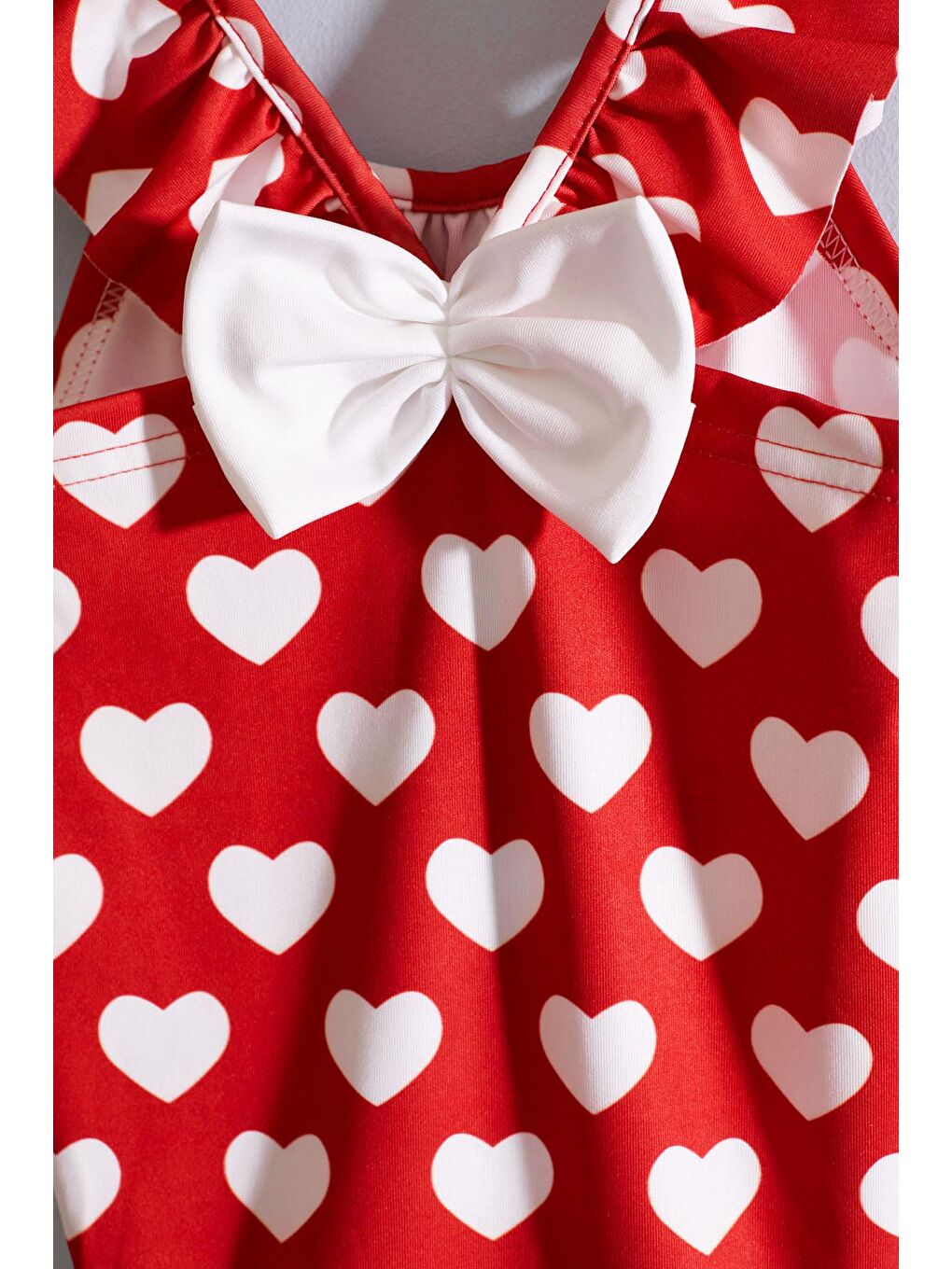 Kırmızı Kalp Desenli Sırtı Fiyonklu Kız Çocuk Mayo 19036-1